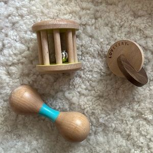 LOVEVERY Wooden Rattle, Rolling Bell, Hand-to-Hand Disc